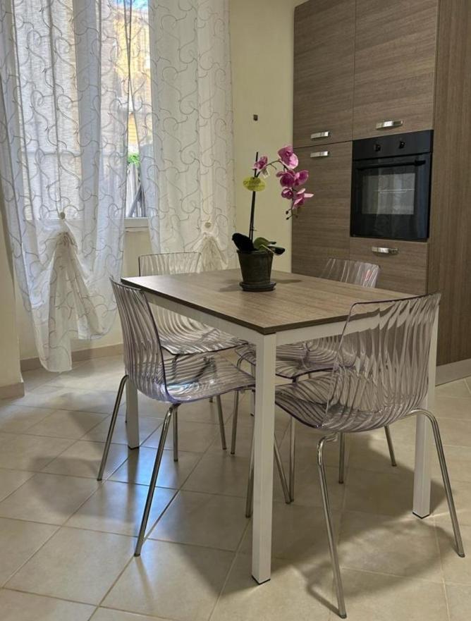Апартаменты Casa Bezzecca Специя Экстерьер фото